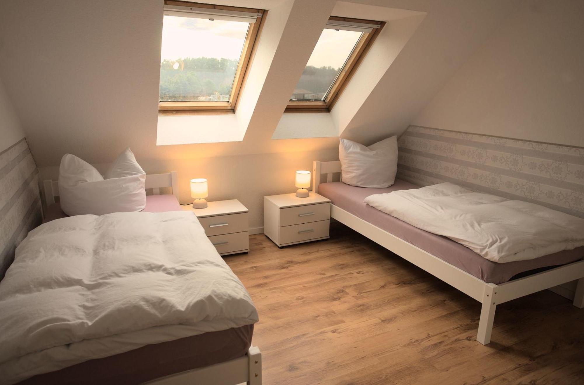 Zum Kaeutzchen 120Qm Ferienhaus 8 Personen 4 Schlafzimmer Nossentiner Huette Exterior foto
